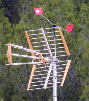 Dissuasori-Uccelli-per-Antenne